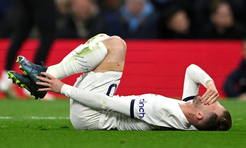 Tottenham mất thêm cầu thủ do chấn thương
